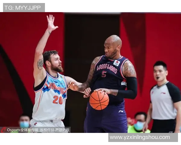 查卡里塔与老虎竞技激战正酣谁能在这场对决中笑到最后