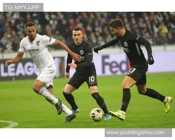 红星队与巴黎圣日耳曼的巅峰对决展现足球魅力与激情的精彩瞬间 红星队与巴黎圣日耳曼的巅峰对决展现足球魅力与激情的精彩瞬间