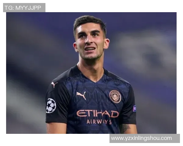 费兰托雷斯的崛起之路：从青训天才到世界足球新星的蜕变与挑战