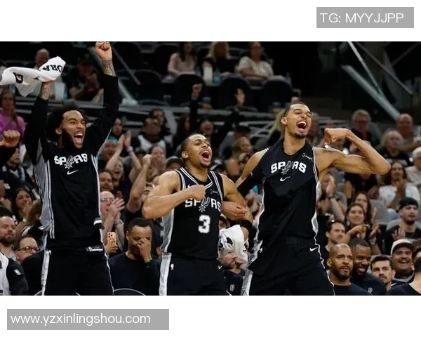 马刺与热火激战10月31日NBA赛季精彩对决引发球迷热情期待 马刺与热火激战10月31日NBA赛季精彩对决引发球迷热情期待