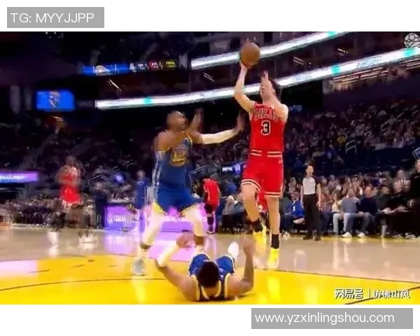 勇士与公牛常规赛激战回顾球员表现与战术分析全景呈现