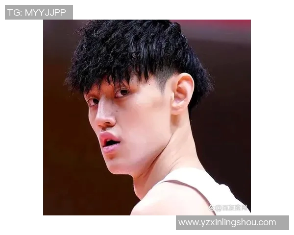 曾凡博的篮球之路:从青涩少年到职业赛场的奋斗历程与成长故事 曾凡博的篮球之路:从青涩少年到职业赛场的奋斗历程与成长故事